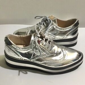 NWOT Wishbone leather metallic silver platform shoes